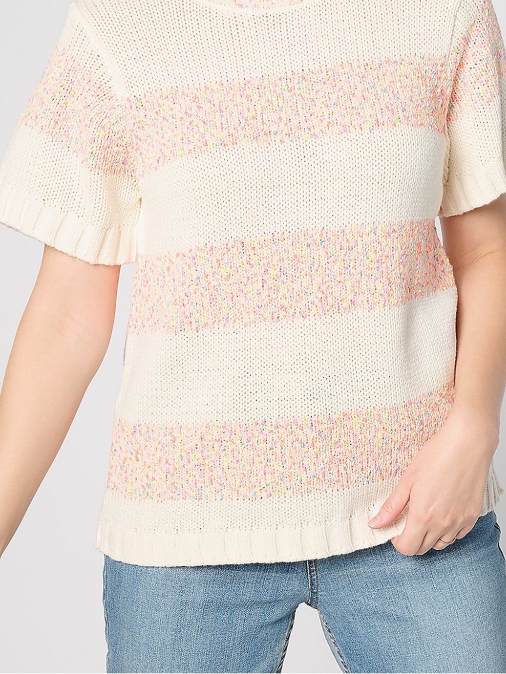 Peace Love World Short Sleeve
Neon Sweater
Pristine Ivory Size 1X